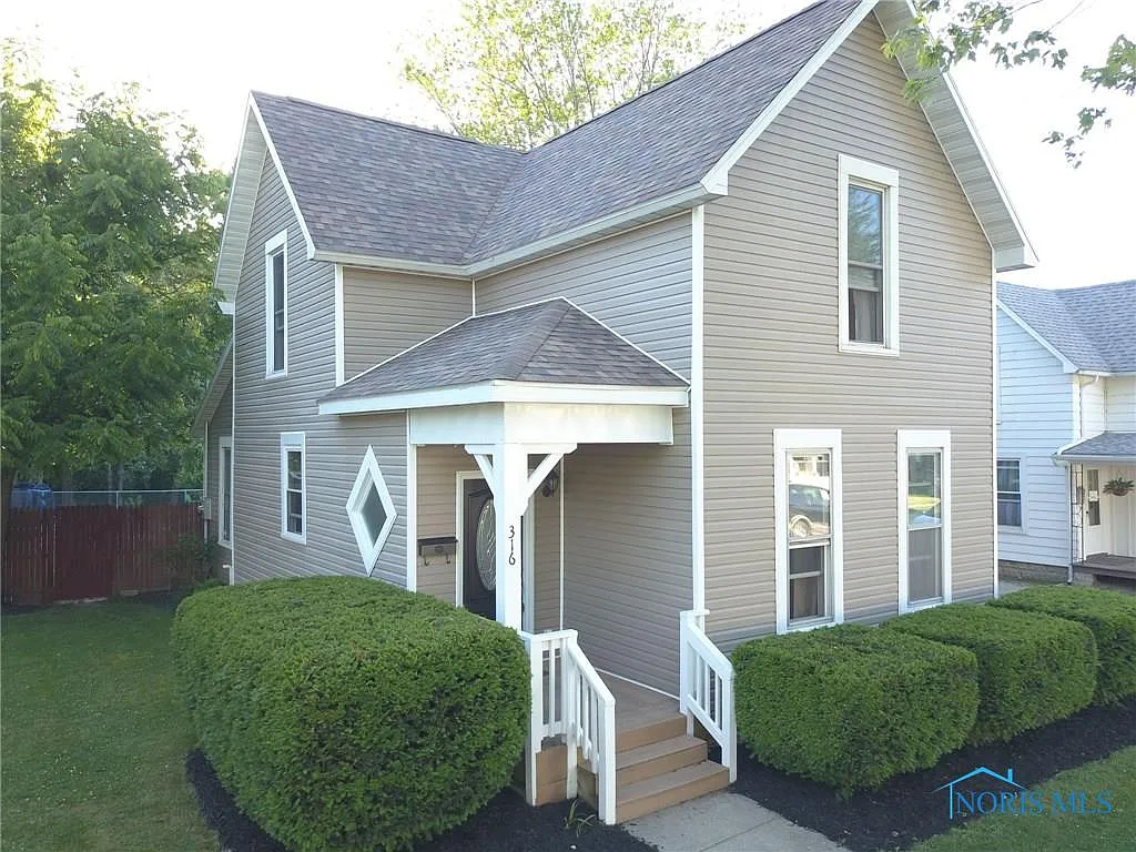 316 Tacoma Ave photo 1