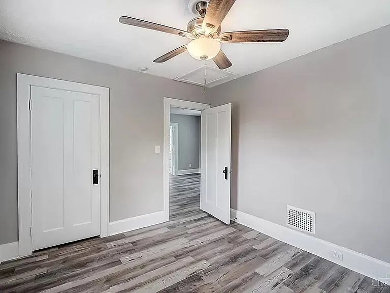 3479 Evanston Ave — Photo 9
