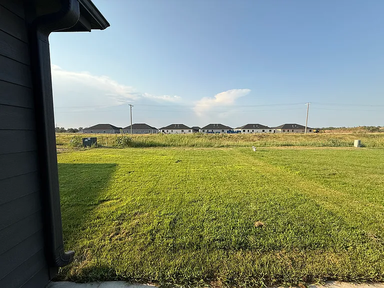 1207 Fountain Dr — Photo 13
