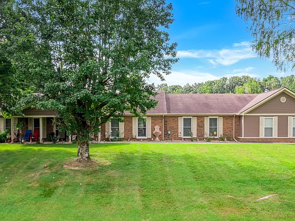 4th image of 1737 Oakdale Dr