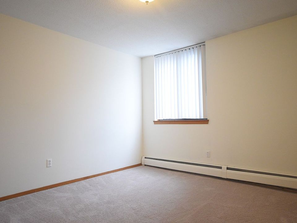 1st image of 2211 Colfax Ave S APT 208
