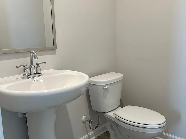 1692 Villageside Ct — Photo 24