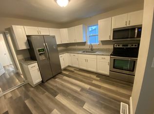 205 Sollers Point Rd, Baltimore, MD 21222