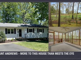 9718 Saint Andrews Dr, Fairfax, VA 22030