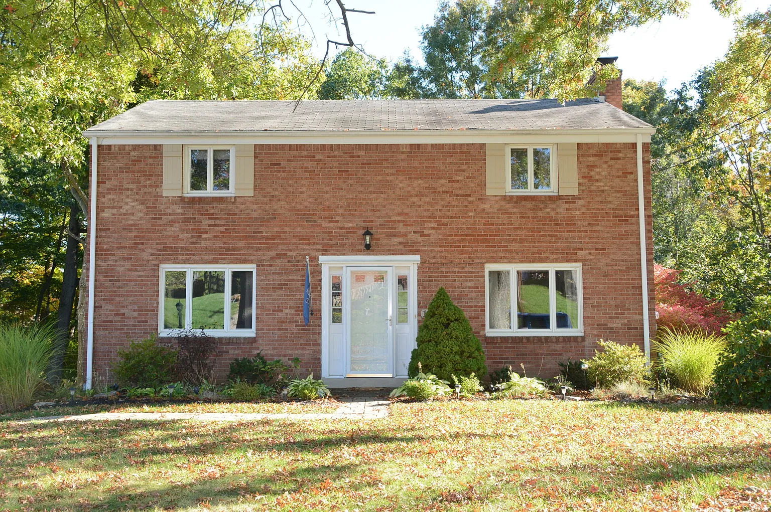 1104 Sarah St photo 1