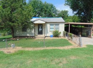 528 Loop Dr, Sand Springs, OK 74063