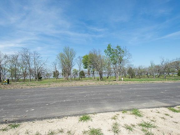 3rd image of 0 W Shoreline Dr