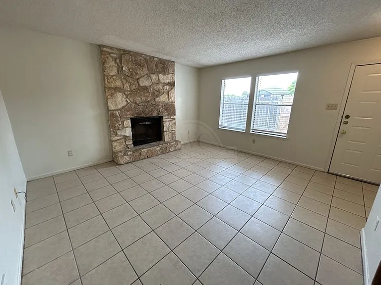 4209 Water St — Photo 5