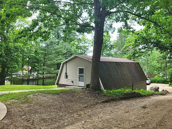 2nd image of 131 Peterson Dr