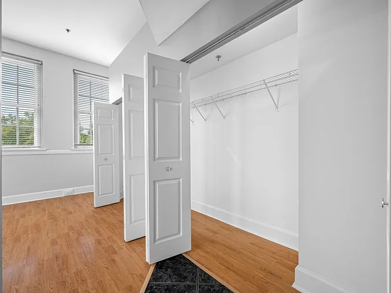 Sanctuary Lofts — Photo 33
