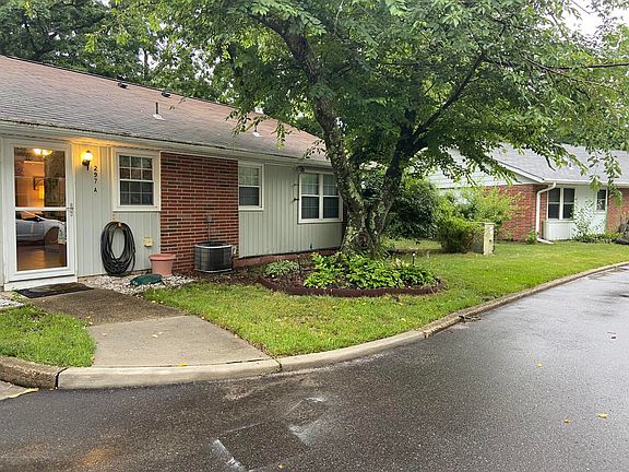3rd image of 297A Dorchester Dr #1001