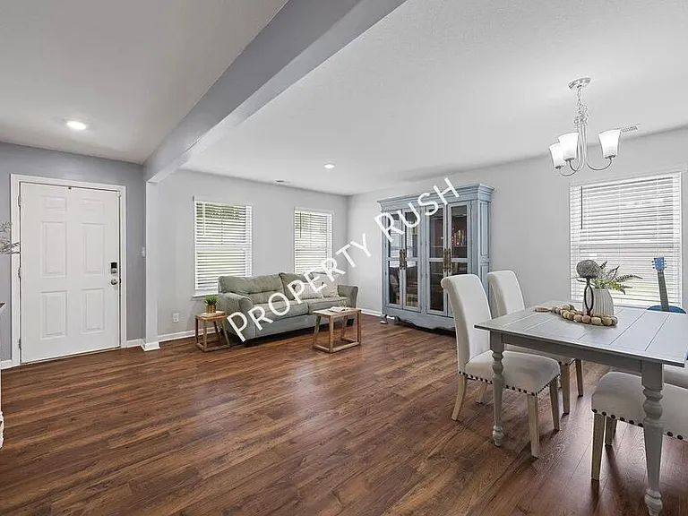 6556 Long Horn St — Photo 5