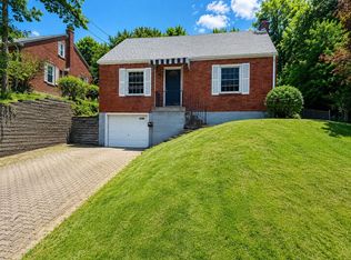 2768 Glenny Ln, West Mifflin, PA 15122
