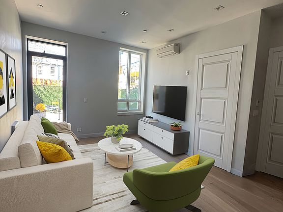 2nd image of 725 Metropolitan Ave #1A