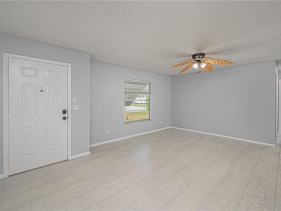 3rd image of 2049 SW Aquarius Ln