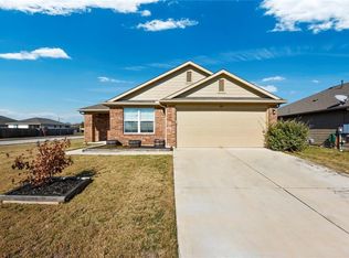 201 Camellia Dr, Hutto, TX 78634