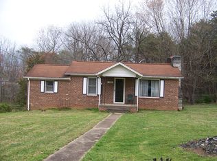 126 Vanilla Ln, Mount Airy, NC 27030