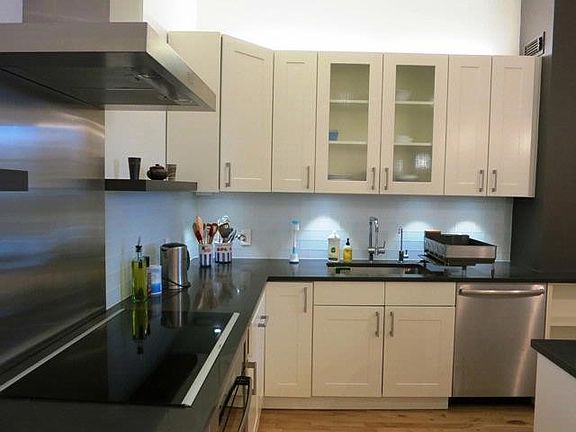 3rd image of 28 Old Fulton St APT 7G