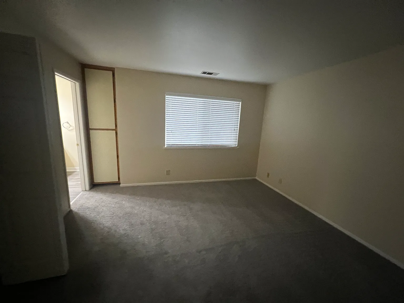 2 bed, 2.5 bath, 1000 sqft, $1,875 — Photo 4