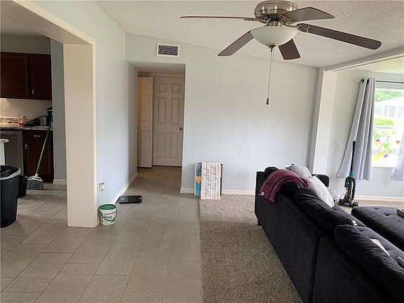 5th image of 22103 Gatewood Ave