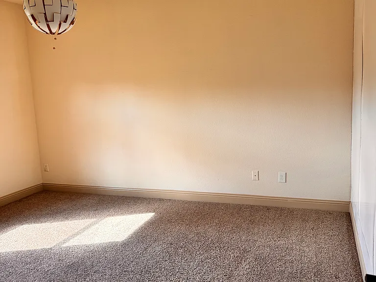 9001 Blue Water Dr — Photo 20