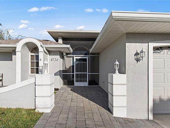 3rd image of 4724 Riverside DR