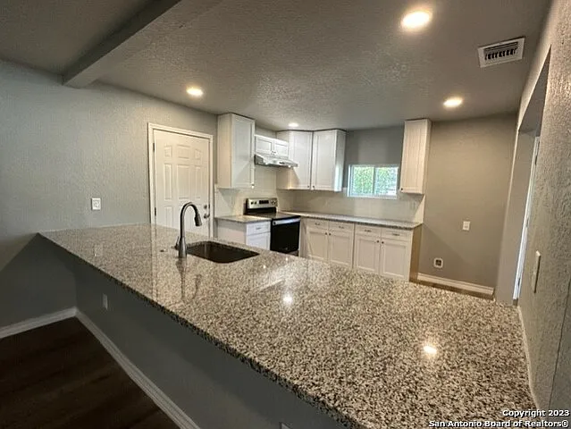 546 W Petaluma Blvd — Photo 6