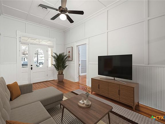 4th image of 545 Willow Ave
