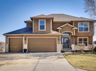 2229 SW Hawk View Rd, Lees Summit, MO 64082