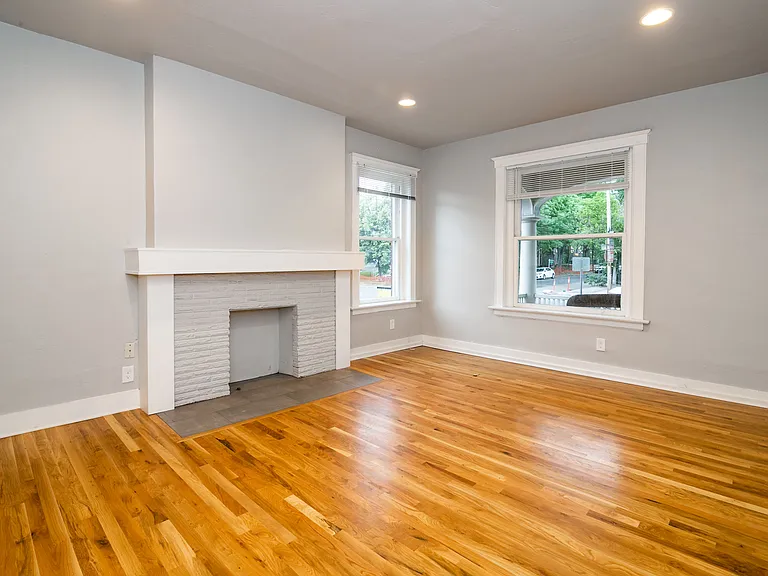 741 E. 10th Ave — Photo 15