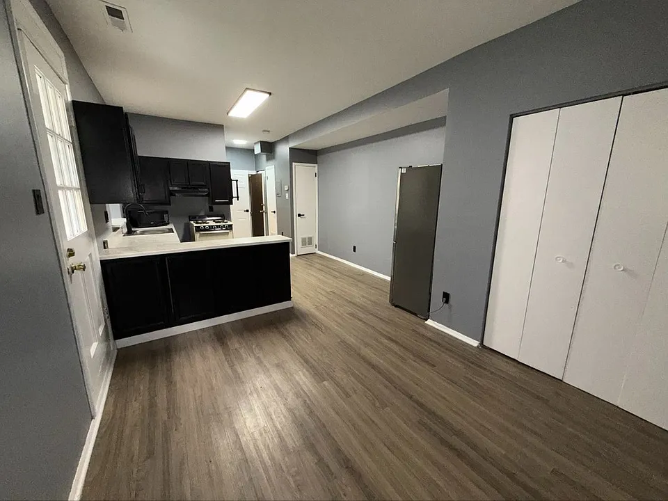 41 E Centre St #2