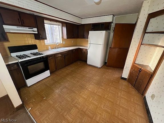 5th image of 982 Hadcock Rd