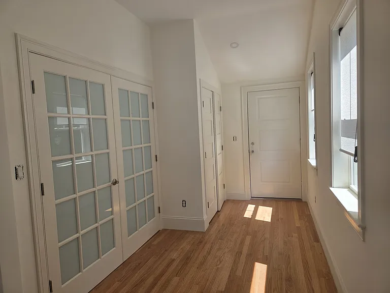 6 Lowell Ave #3 — Photo 7