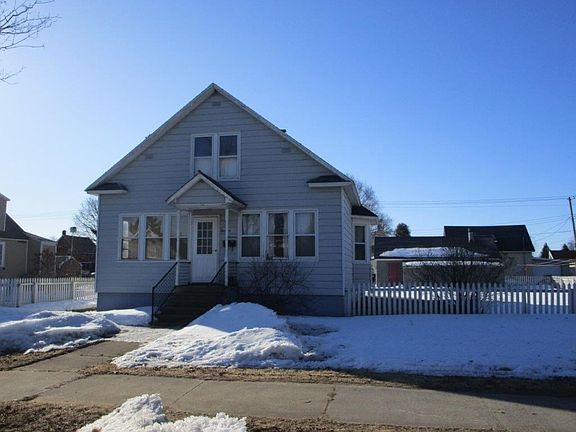 2nd image of 1313 Superior Ave