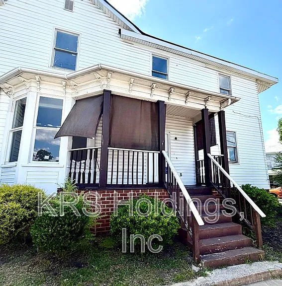 1701 Grace St — Photo 1