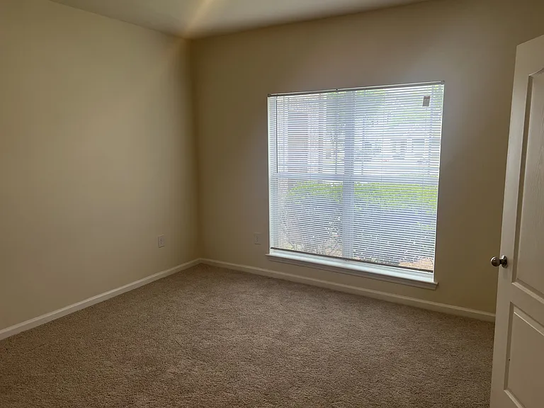 Wesley Kensington Apartments at Stonecrest — Photo 366