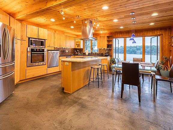 2nd image of 2220 Lakeside Dr W