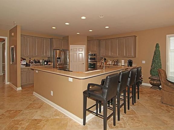 5th image of 8130 Gwinnett Pl