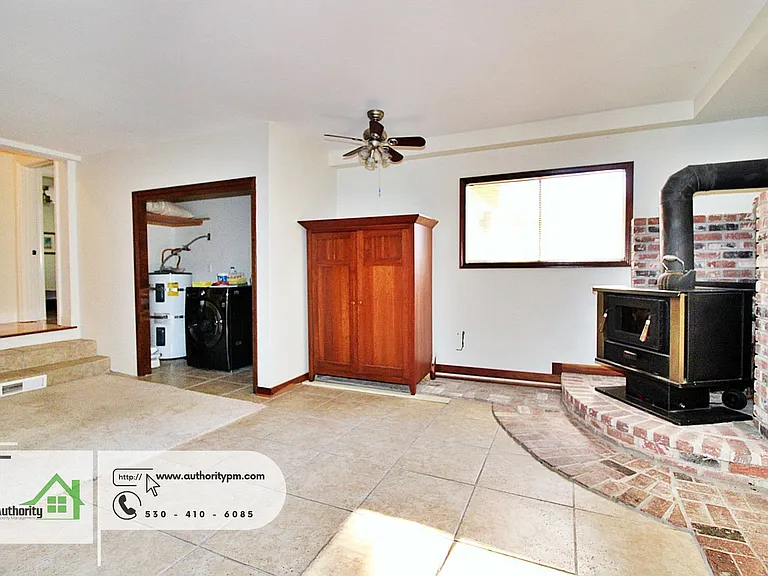 3350 Mountain Oak Dr — Photo 24