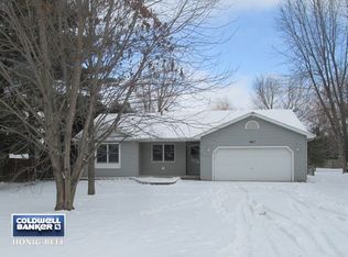 967 Sarah St, Sandwich, IL 60548