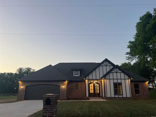 (undisclosed Address), Scott, AR 72142