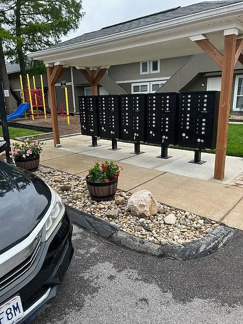 2 bed, 1000 sqft, $1,195 — Photo 3