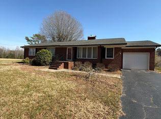 1162 Lowrance Rd, Catawba, NC 28609