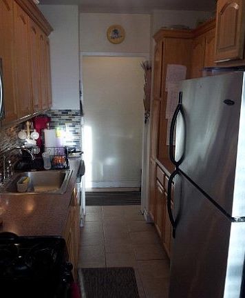 3rd image of 2915 W 5th St APT 5C