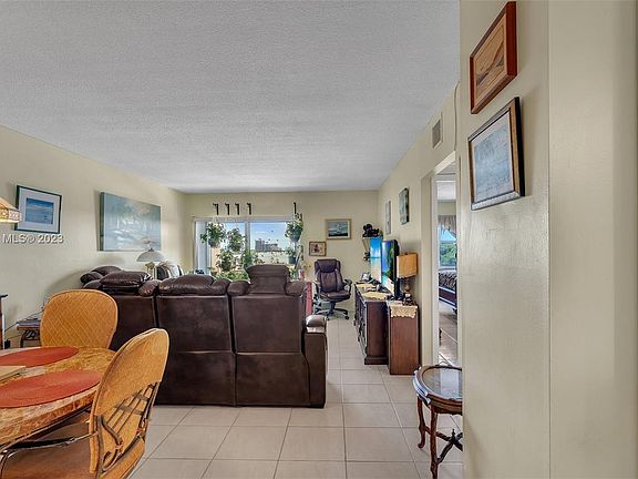 3rd image of 400 Kings Point Dr APT 408