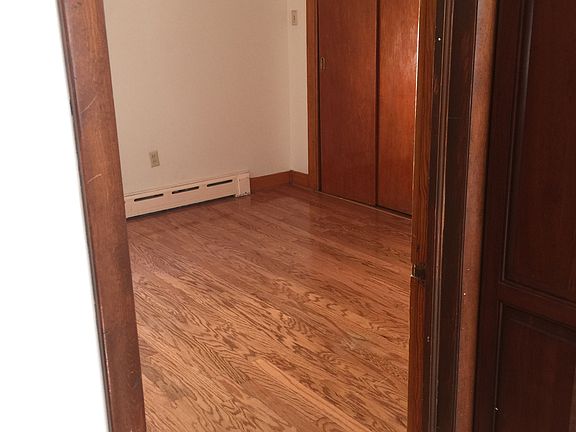 5th image of 213 Saratoga Ave #2