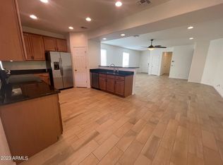 7621 W Quail Track Dr, Peoria, AZ 85383