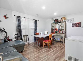 7210 Colton St, Houston, TX 77016
