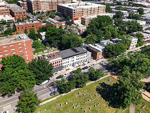 5th image of 3915 Roland Ave
