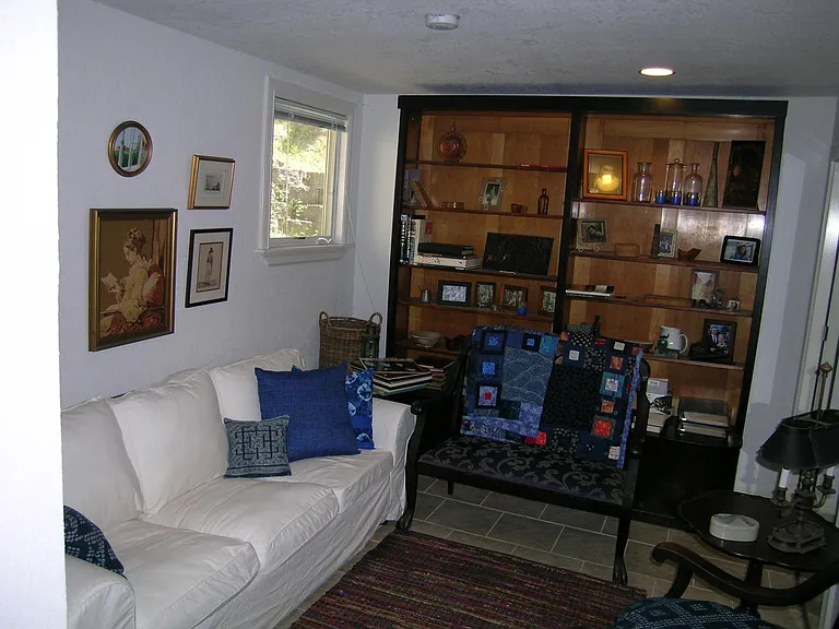 1551 Regency Ct — Photo 4